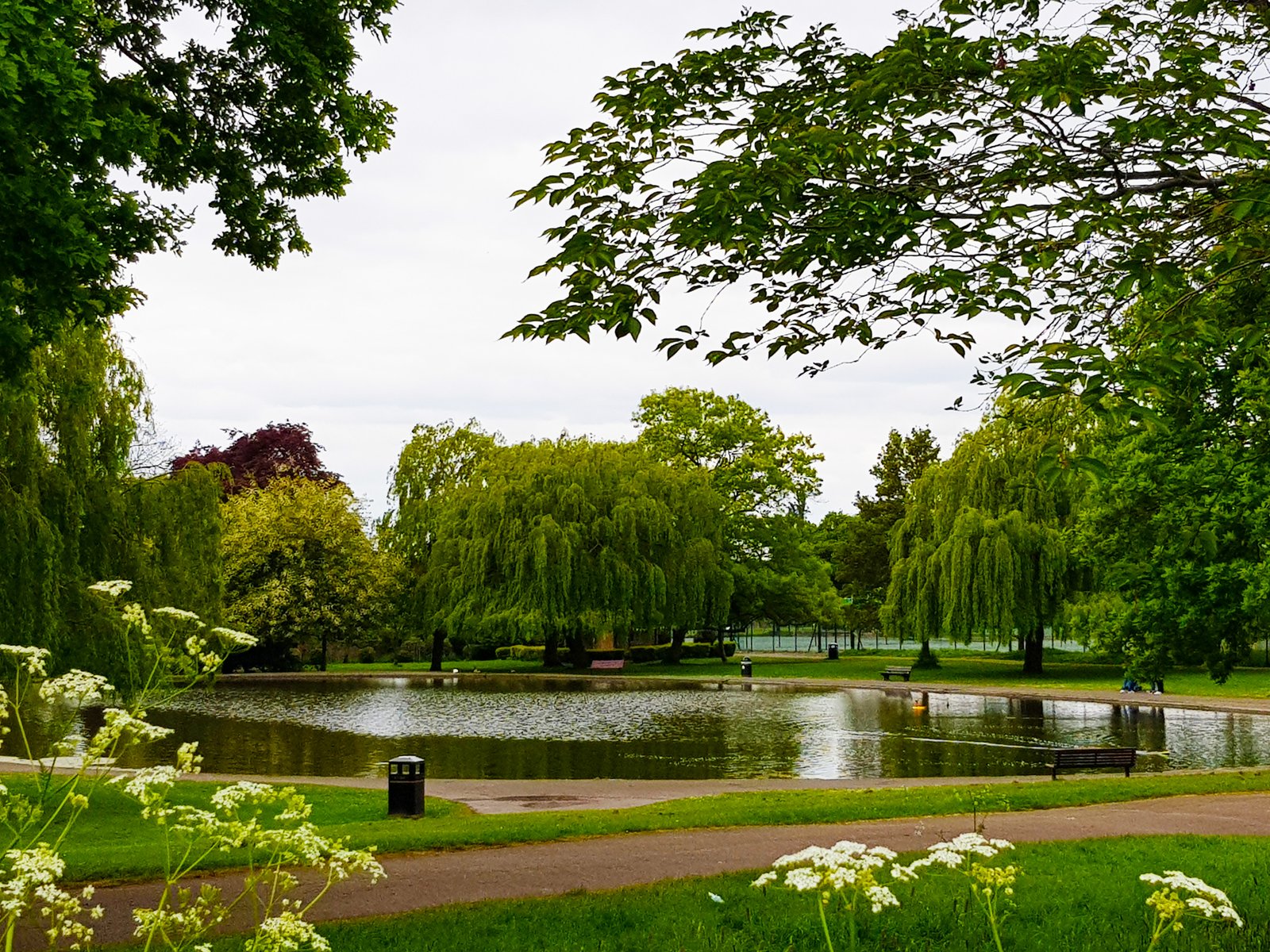 Broomfield Park in Palmers Green, North London - A beautiful community park in the heart of N13